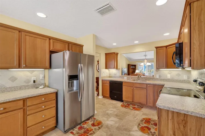 Kitchen pic 1