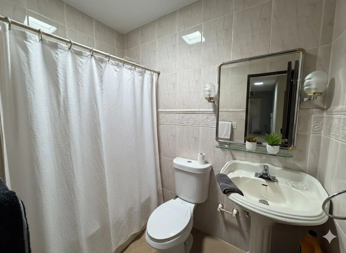 2nd upstairs full bath