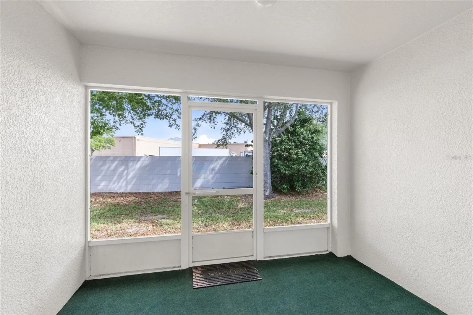 Rear screened patio