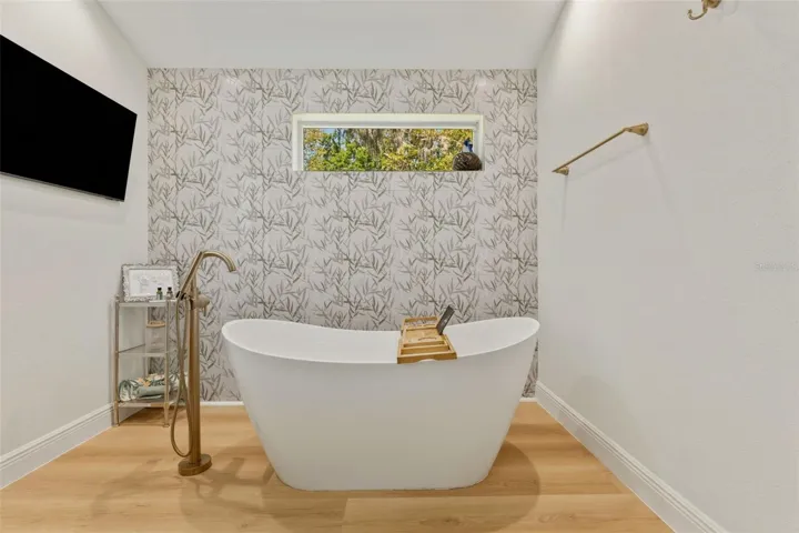 Master Bathroom with Tub