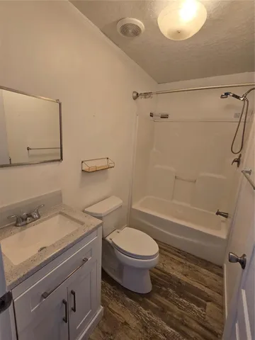 Second full bathroom. Tub shower combo.