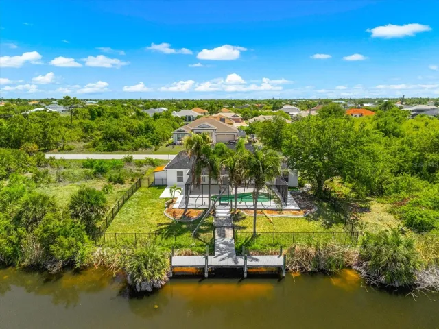 True Florida Paradise Living!