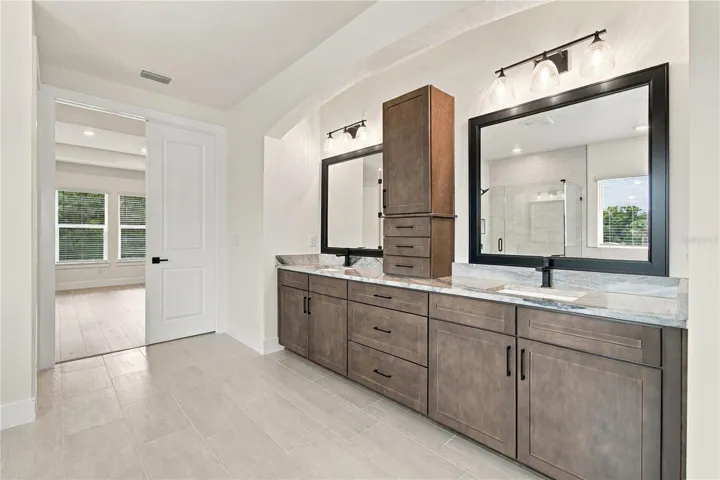Owner's Bath