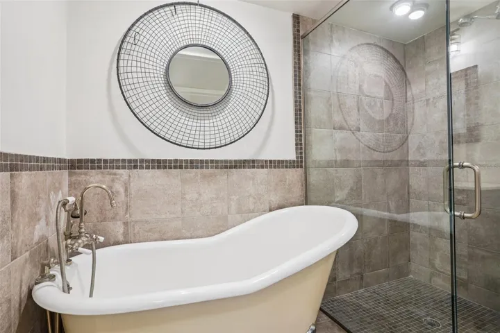 1820 Montana Bathroom