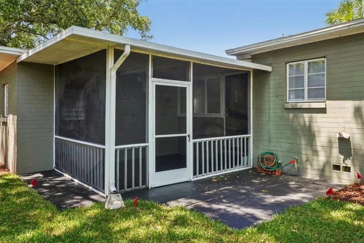 1816 Weltin Back Porch