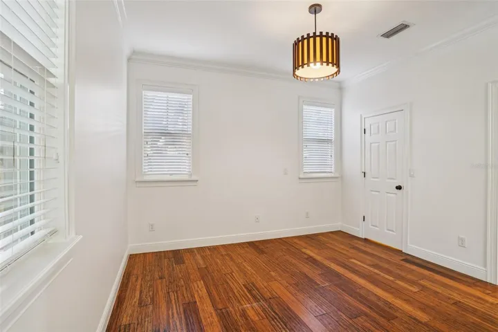 1820 Montana Bedroom