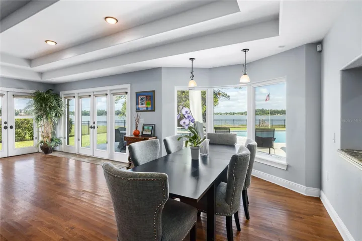 Dining Room Overlooking Lake