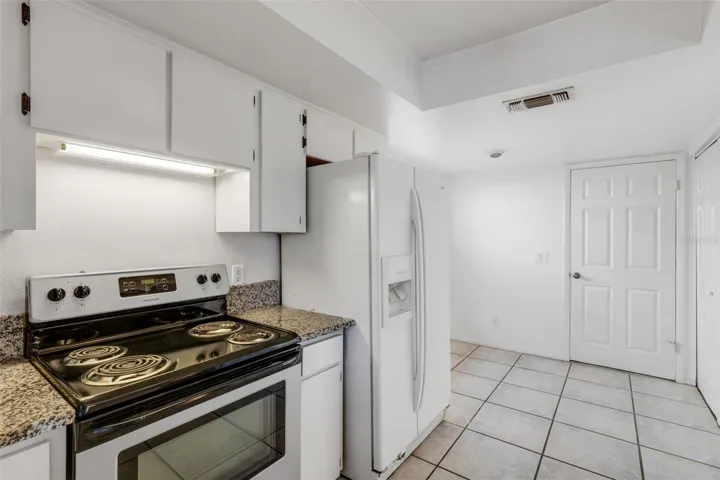 Eat-in kitchen with garage access makes grocery shopping easy!