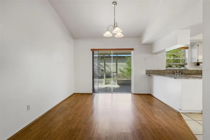 Dining room flows into kitchen