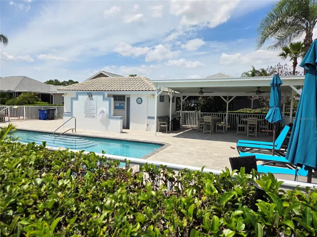 Community pool
