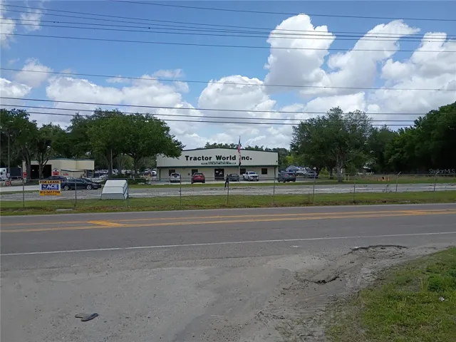 Great Frontage on Hwy 92 in Plant City, Near I-4