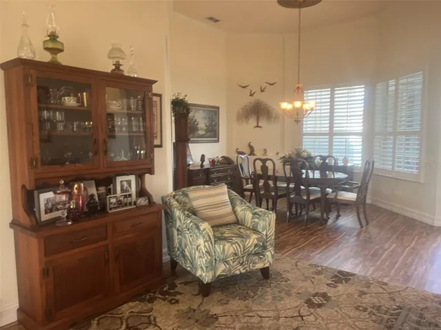 Entrance Formal Dining area