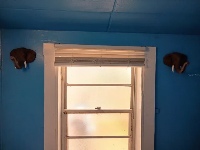 1170