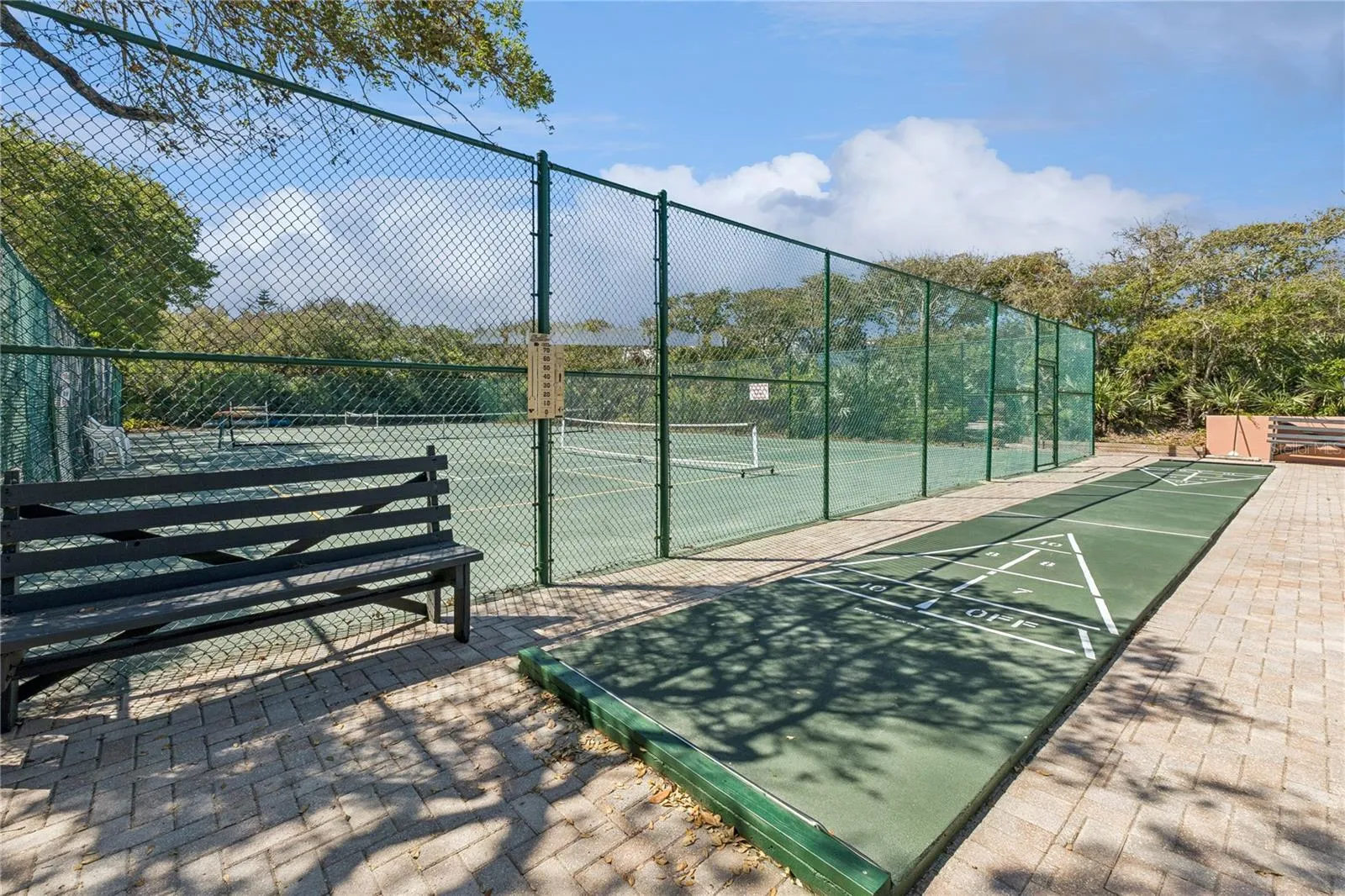 Community Tennis Court/Pickleball Court