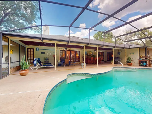 pool area and lanai