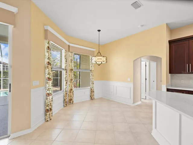 Eat in kitchen space