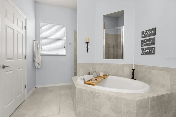 Soaker tub - Walk in Shower - Private toilet room