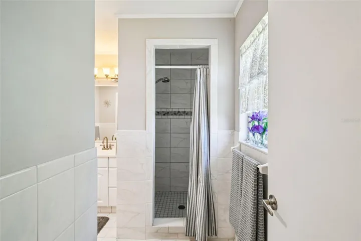 Master-Bath