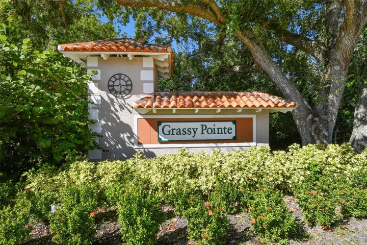 Who wouldn't want to live here? Let's dig a little deeper into the home itself...