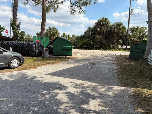 Entry from Payne St.Recycle Bin & H2O Tank
