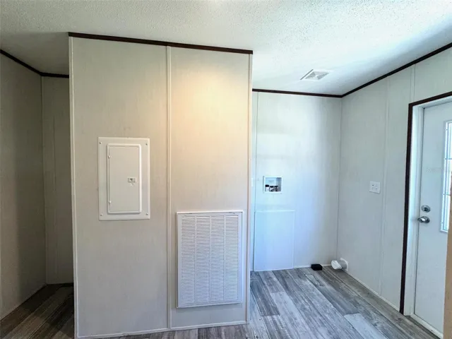 Pantry space and laundry room