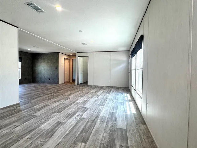 Split floor plan