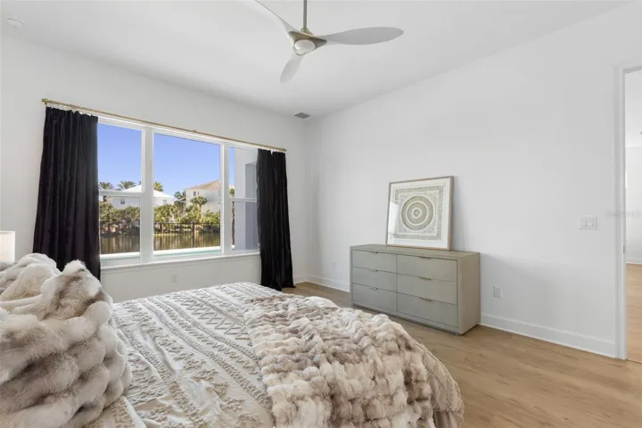 1st Floor Primary Suite