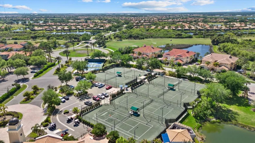 6 Har-Tru Tennis Courts