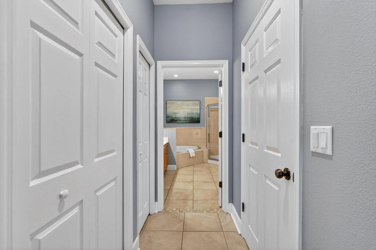 Primary en-suite entrance