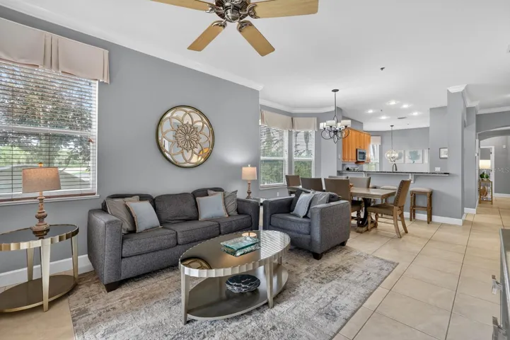 Living/dining area