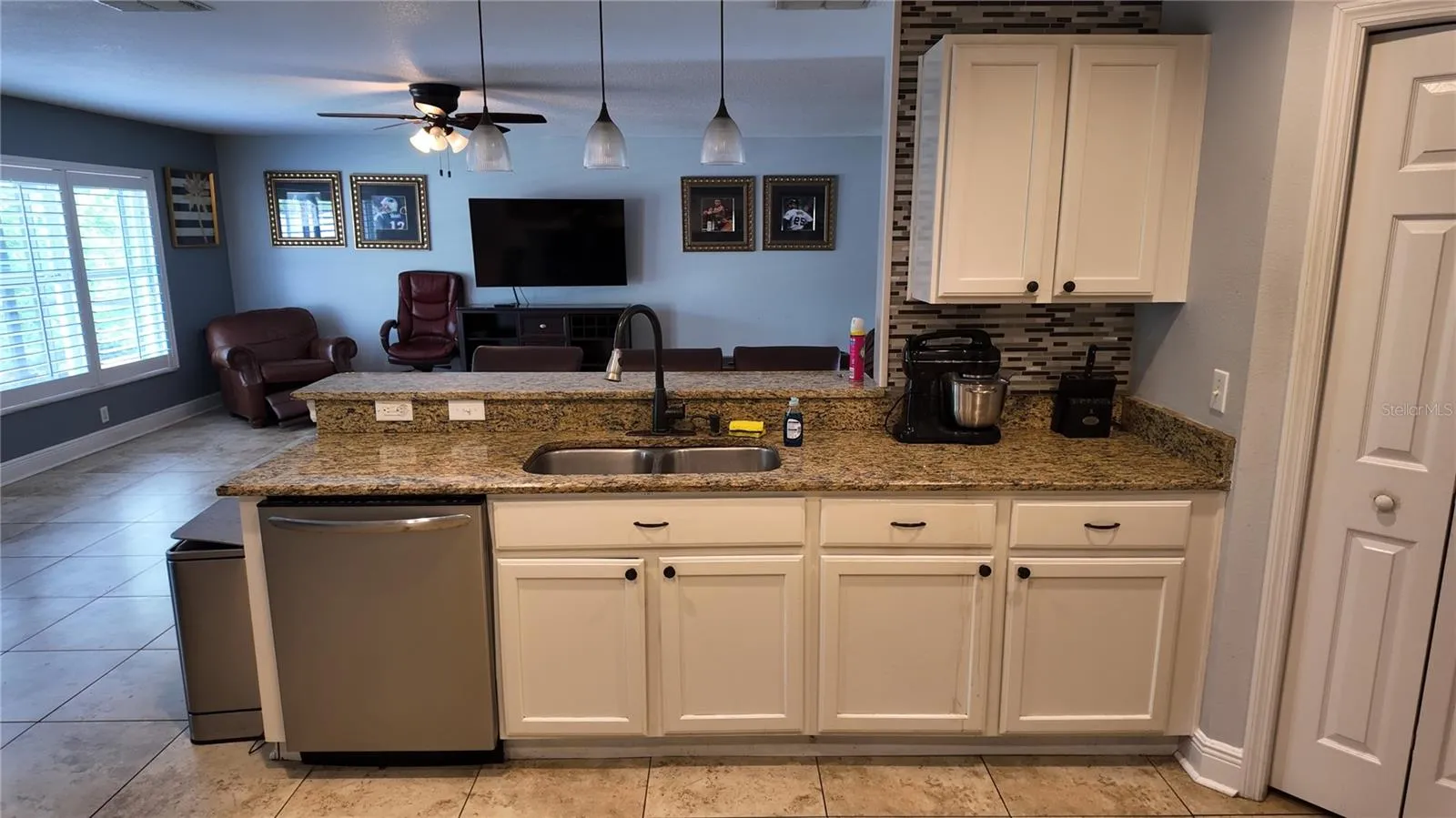 Kitchen Looking into Family Room