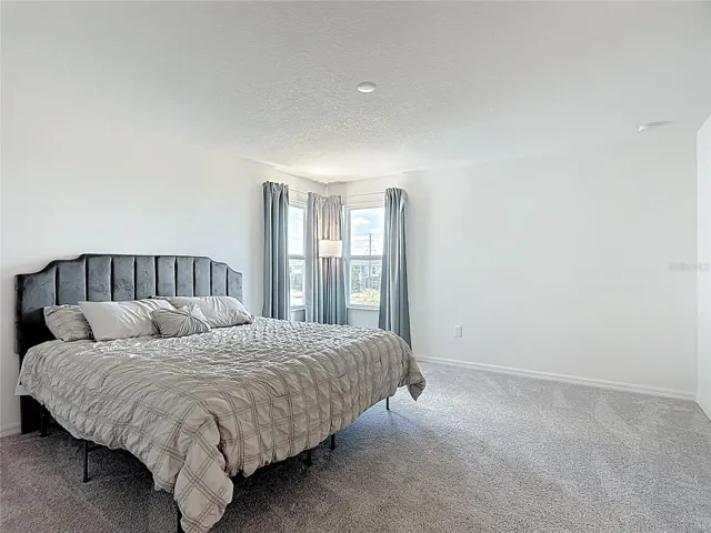 Oversized owner's suite