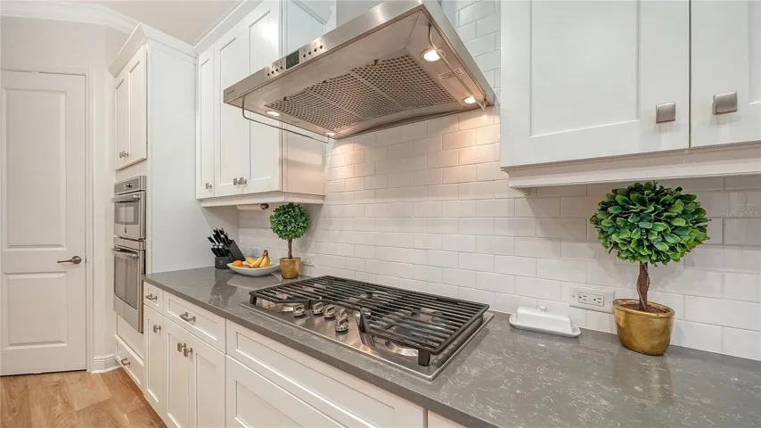 Gas cooktop