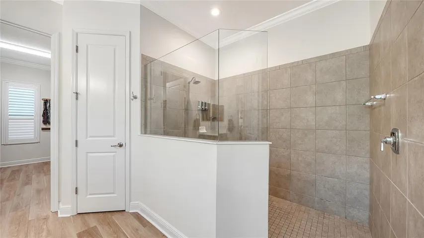 Primary shower