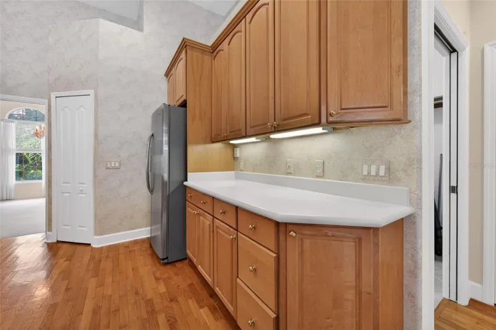 12 Foxfords Chase Kitchen 2