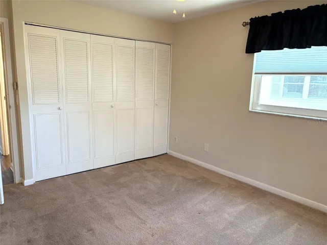 Guest bedroom.