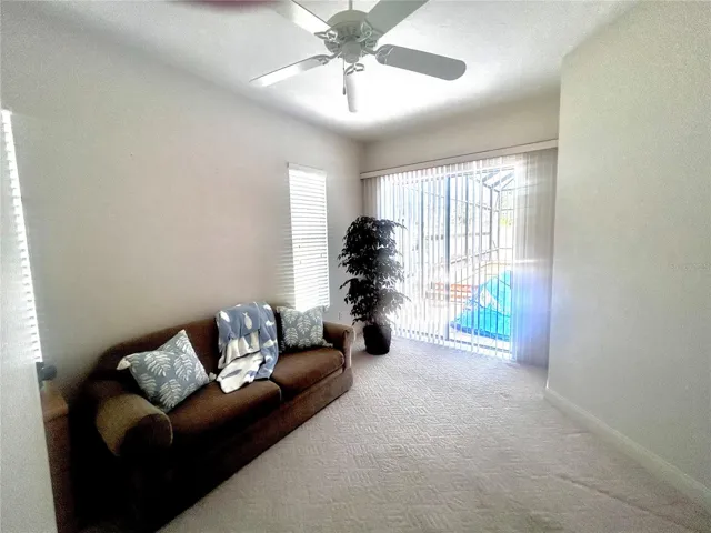 Bedroom 4 Pool access