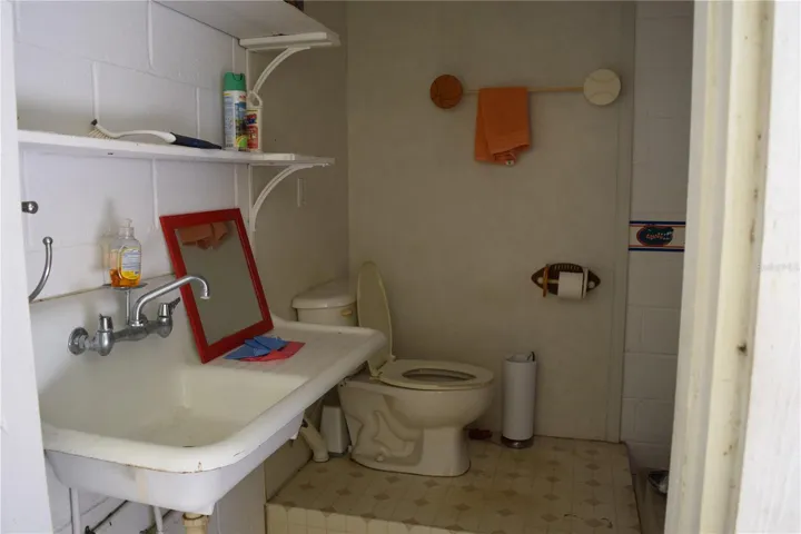 Utility bathroom