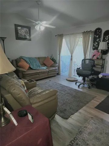 Living room 2