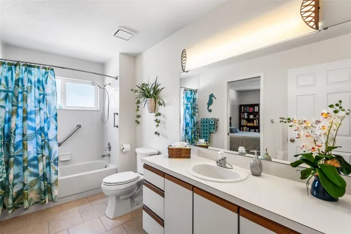 SECOND BATHROOM HAS TUB/SHOWER
