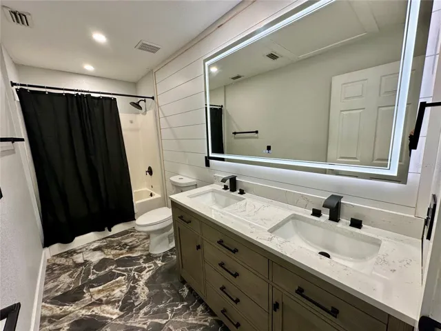 12x5 Bathroom