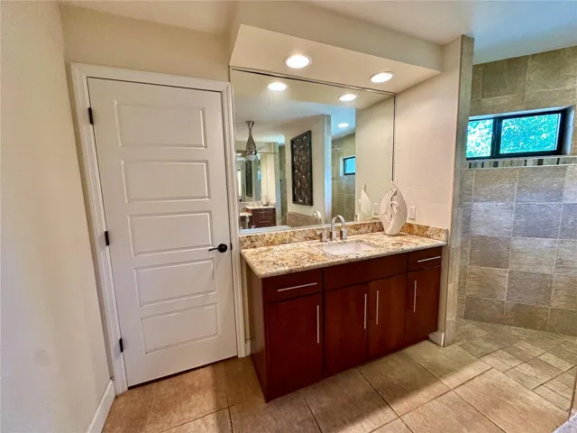 Primary Bath 2nd Vanity
