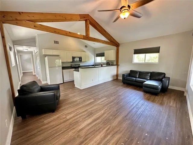 18x11 Bonus Room