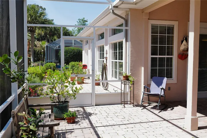 Spacious lanai