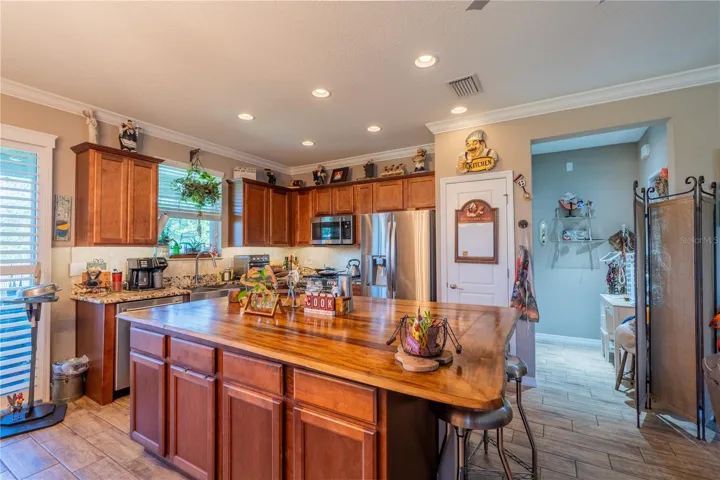 Kitchen, Look at that Island Top