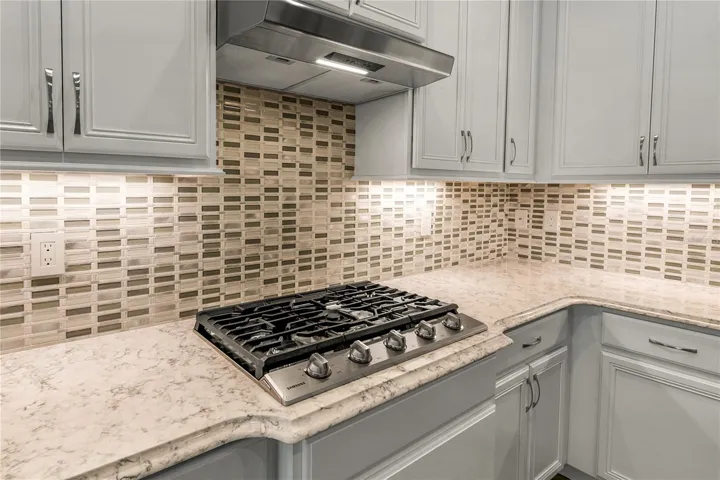 Gas range top for precise cooking