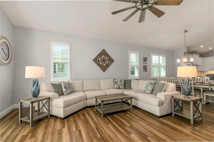 Spacious Living room