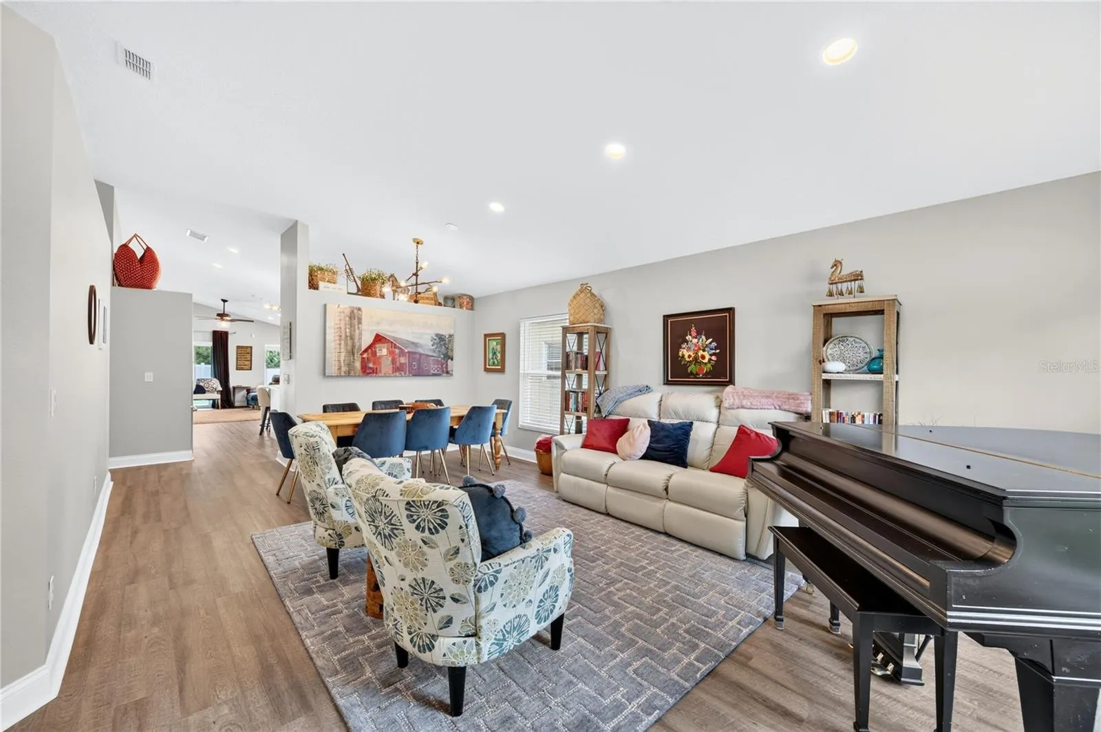 Flowing Living Room through to Family Room