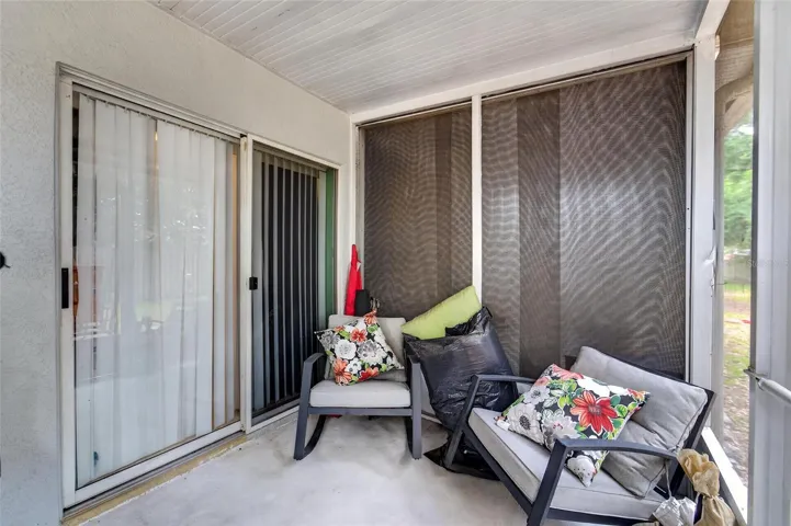 screened in patio