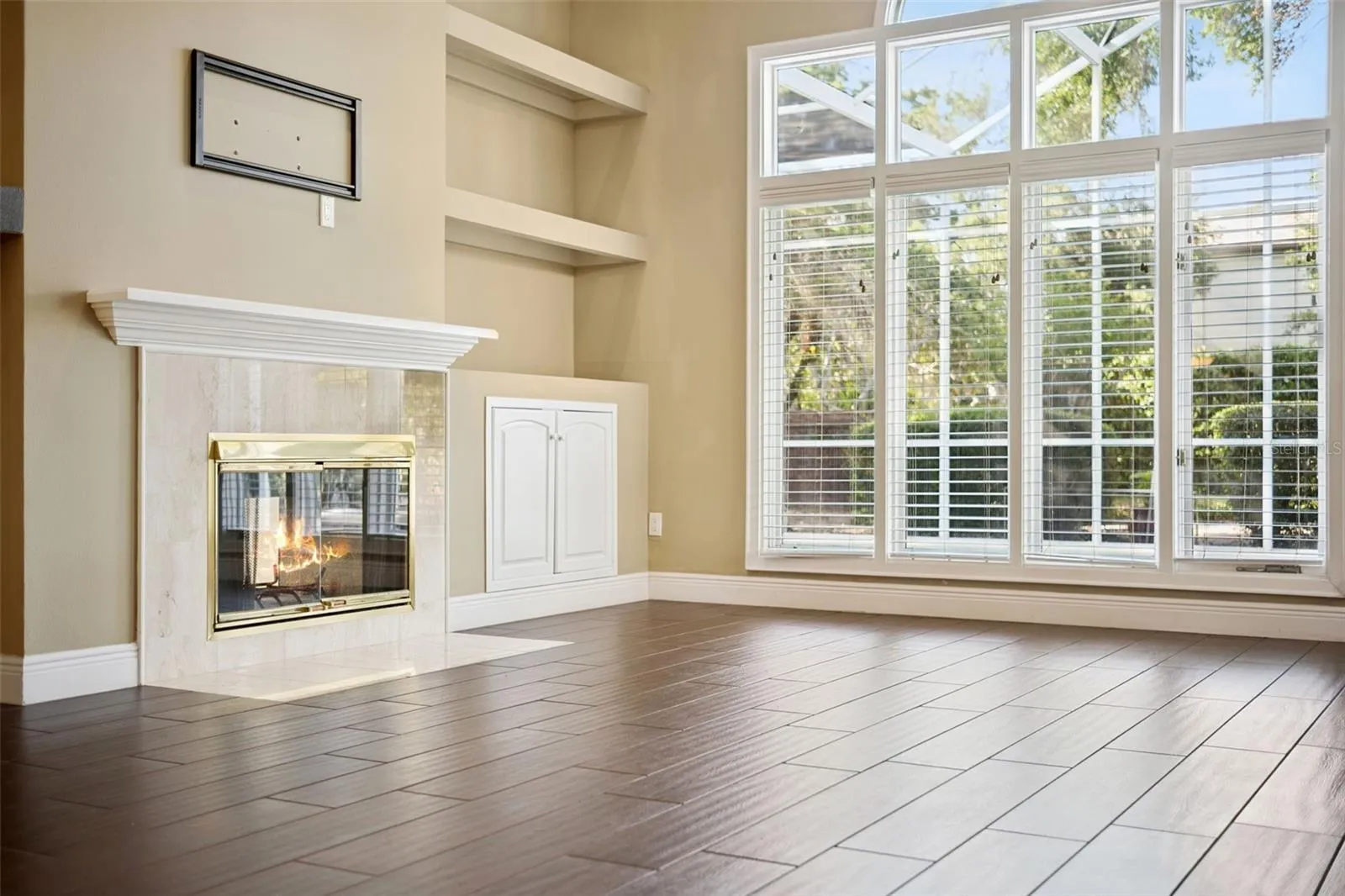 FAMILY ROOM W/ WOODBURNING  FIREPLACE